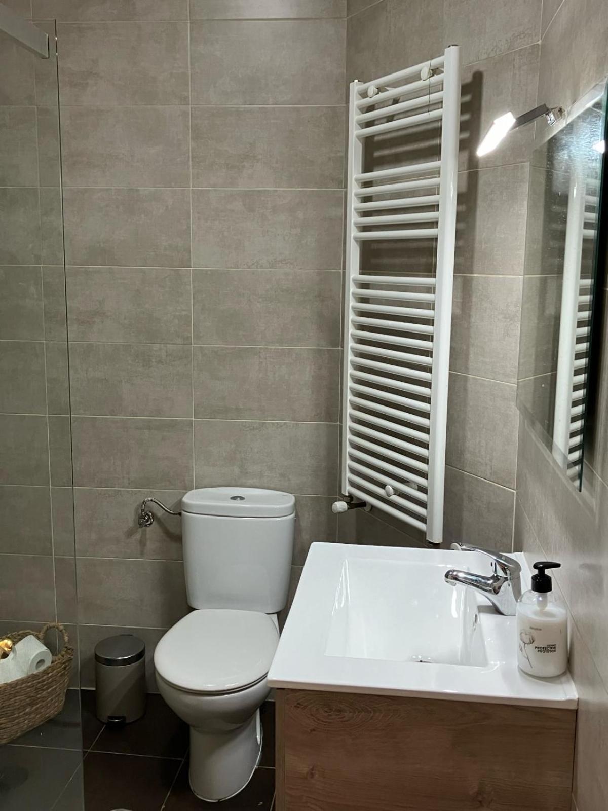 דירות אורנסה Vivienda Estacion מראה חיצוני תמונה